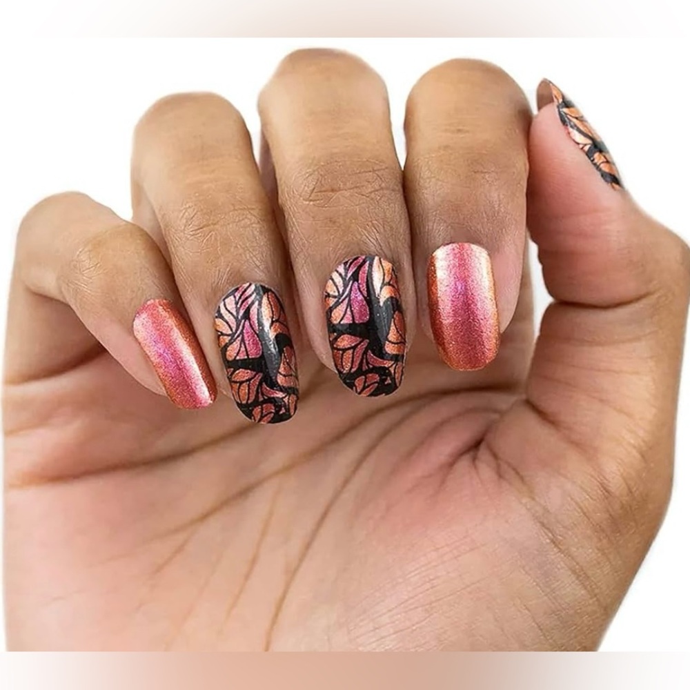 *RETIRED Color Street "Wing It On" Nail Polish Strips